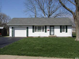 1322 N Broadway St, Lewistown, IL 61542
