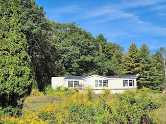 2155 Massachusetts 2, Charlemont, MA 01370