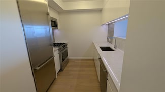 13835 39th Ave Unit 14M, Flushing, NY 11354