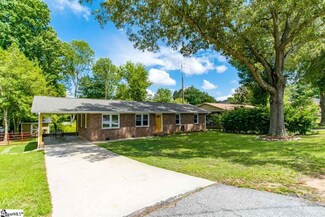 102 Pinefield Dr, Greenville, SC 29605