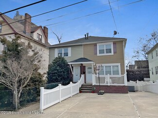 56 Clifton Ave, Staten Island, NY 10305