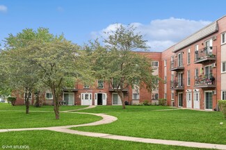 129 W Elk Trail Unit 128, Carol Stream, IL 60188