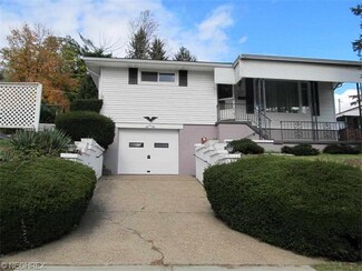 1017 Washington St, Bellaire, OH 43906