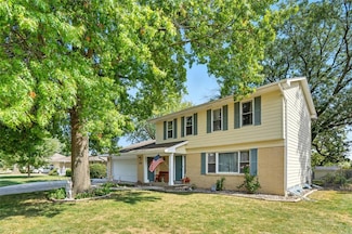 1312 Country Club Rd, Indianola, IA 50125