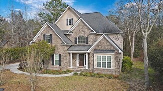 553 Chastain Cir, Richmond Hill, GA 31324
