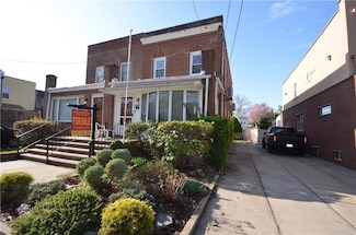 86 76th St, Brooklyn, NY 11209