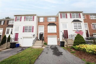 117 N Oak St, Freemansburg, PA 18017