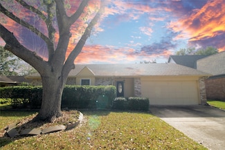 3122 Mosby Dr, Sugar Land, TX 77479