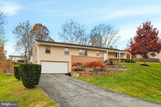 10007 York Dr, Ijamsville, MD 21754