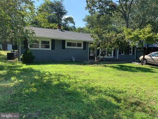 310 Cedar Ln, Mount Laurel, NJ 08054