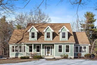 14 Briarwood Dr, Westford, MA 01886