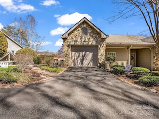 158 Stonecrest Ct, Lake Lure, NC 28746