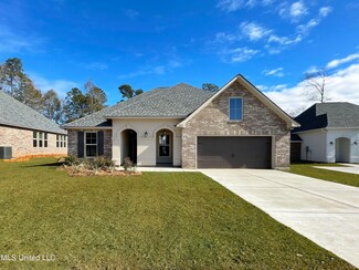 7315 S Aberdeen Dr, Pass Christian, MS 39571
