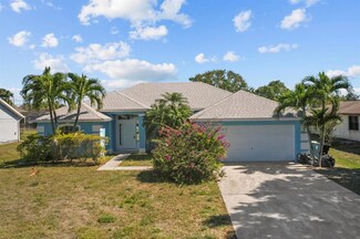 2349 SE Watercrest St, Port Saint Lucie, FL 34984