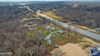 2546 Peavine Rd, Crossville, TN 38571