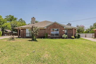 2222 Summer Day Dr, Arlington, TX 76014