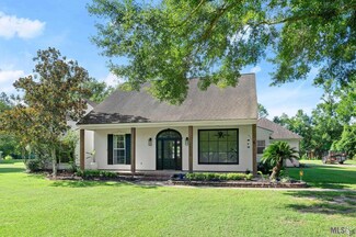 18328 Green Willow Dr, Baton Rouge, LA 70817