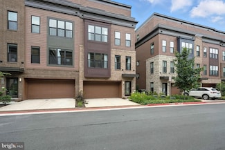 3536 Sutton Heights Cir, Fairfax, VA 22031