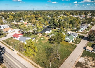 704 S Macarthur Ave, Salem, MO 65560
