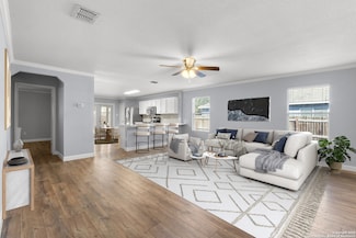 8119 Running Hollow, Schertz, TX 78154