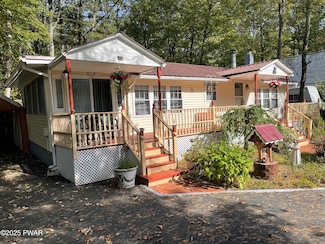 106 Red Pine Rd, Dingmans Ferry, PA 18328