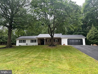 1332 Cinnamon Dr, Fort Washington, PA 19034