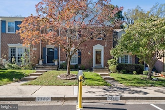 7322 Greentree Rd, Bethesda, MD 20817
