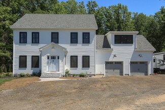 30 Folly Mill Rd, Salisbury, MA 01952