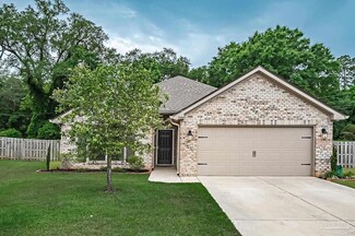 7929 Huntington Creek Ln, Bellview, FL 32526