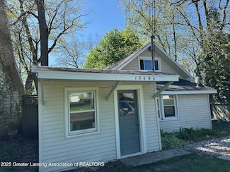 15496 Park Lake Rd, East Lansing, MI 48823
