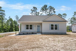 1990 Salisbury Rd, Southport, NC 28461