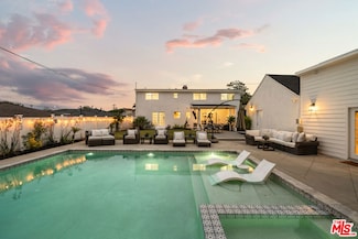 6399 W 80th St, Los Angeles, CA 90045