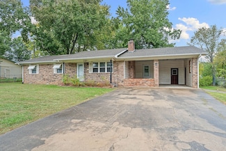 446 W Pickens Rd, Pea Ridge, AR 72751