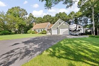 3 Hanover Ct, North Dartmouth, MA 02747