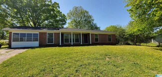 903 Kingston Dr, Sylacauga, AL 35151