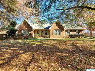 13448 Shelly Dr, Madison, AL 35757