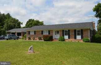 7746 Swan Ln, Owings, MD 20736