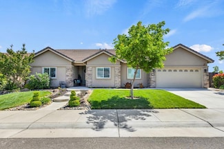 745 Parkridge Dr, Galt, CA 95632
