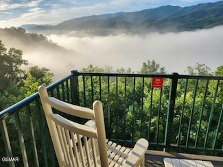 3710 Weber Rd Unit 303-A, Gatlinburg, TN 37738