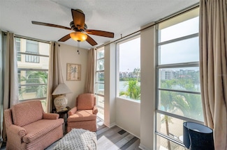 7400 Sun Island Dr S Unit 206, South Pasadena, FL 33707