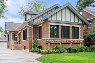 343 Washington Ave, Wilmette, IL 60091