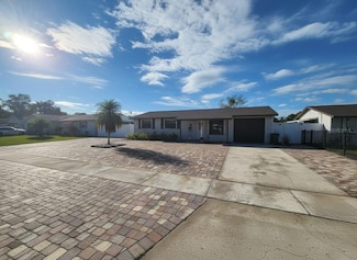 7912 Woodvale Cir, Tampa, FL 33615