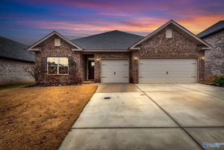 106 Holly Fern Dr, Harvest, AL 35749