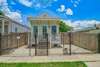 412 N Miro St, New Orleans, LA 70119