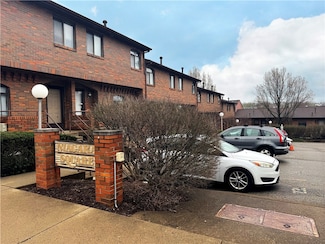3271 Niagara Square Unit 131, Pittsburgh, PA 15213