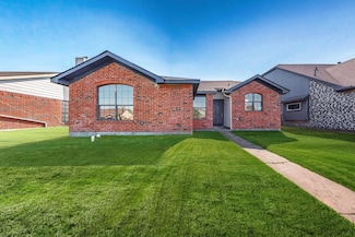 3920 O b Crowe Dr, Dallas, TX 75227