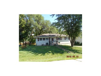 413 E 4th St, Lawson, MO 64062