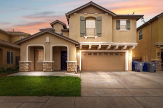 996 Papaya St, Madera, CA 93638