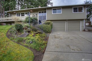 1516 Woodside Dr, Fircrest, WA 98466