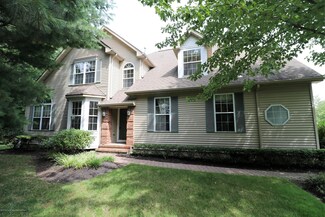 5 Courtyard Ln, Brielle, NJ 08730
